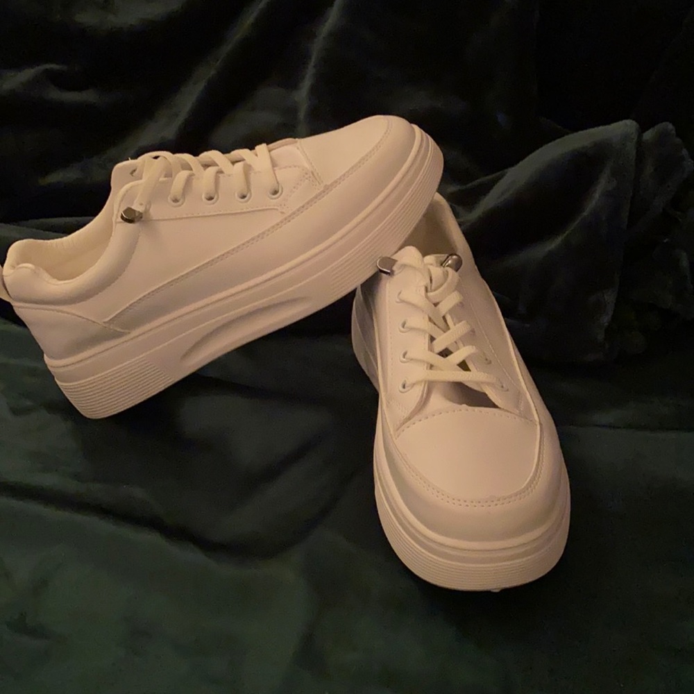 White SHEIN sneaker